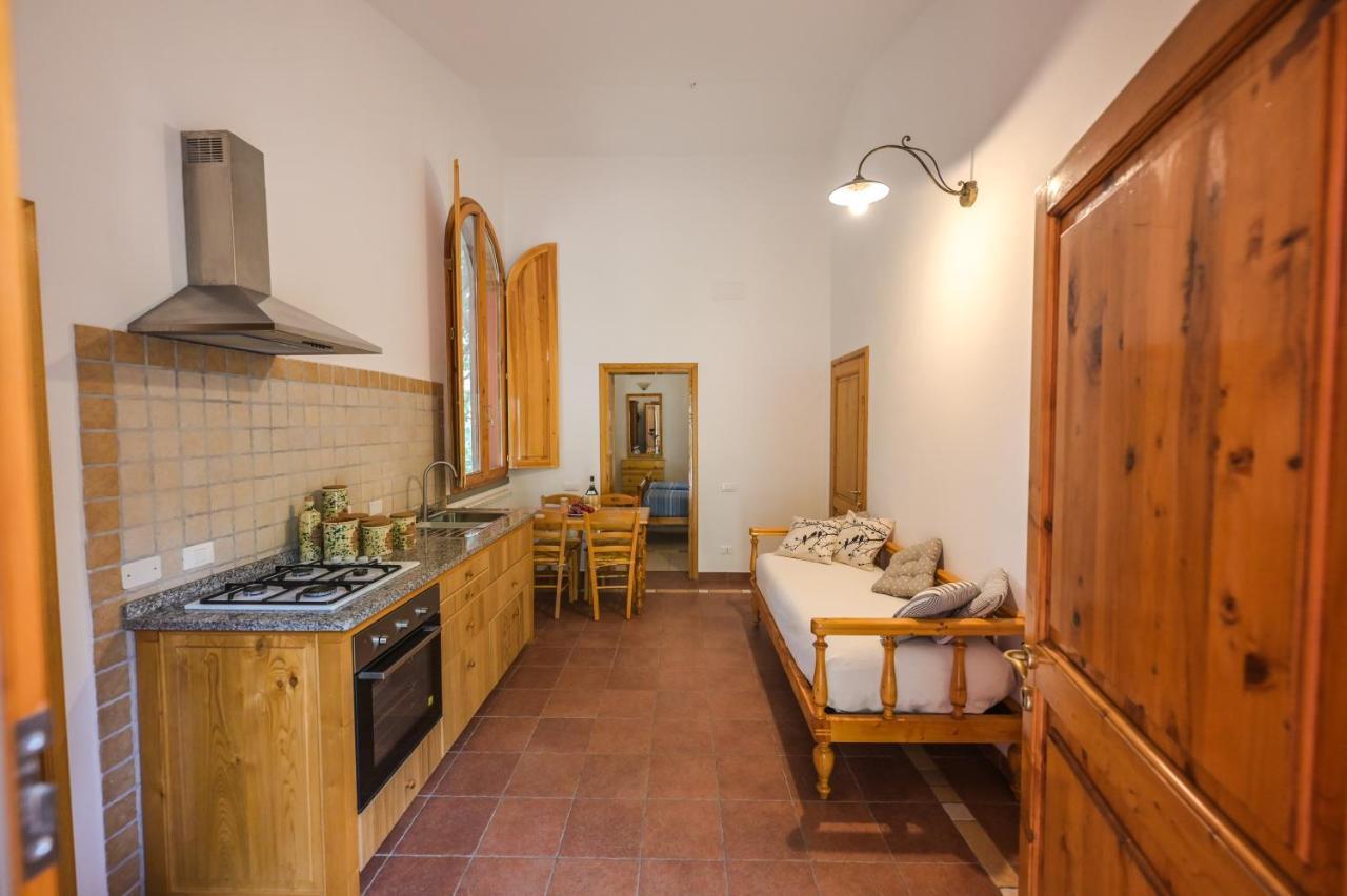 Agriturismo Poggio Al Pino 몬텔루포피오렌티노 외부 사진
