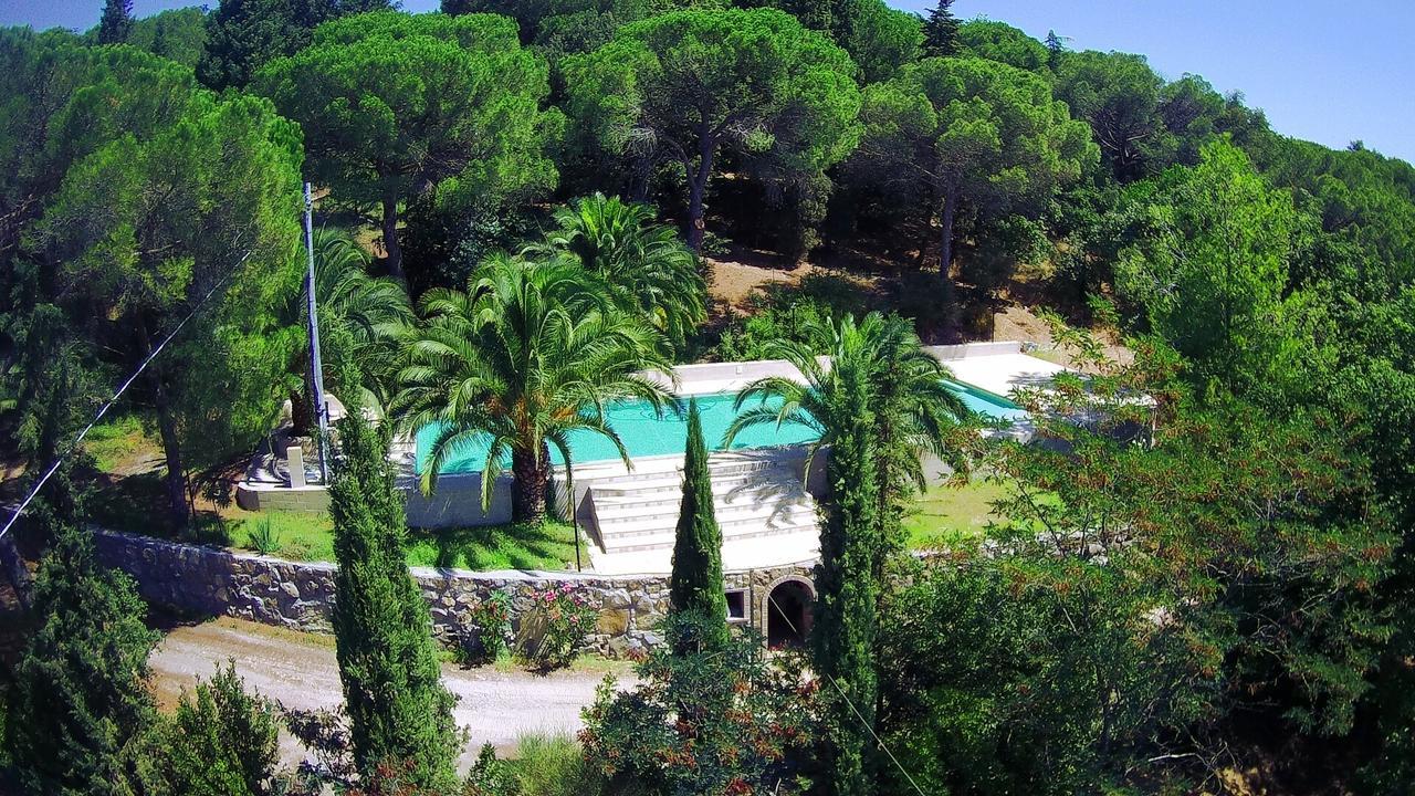 Agriturismo Poggio Al Pino 몬텔루포피오렌티노 외부 사진